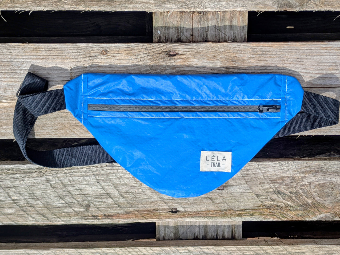 Sac banane upcyclé bleu